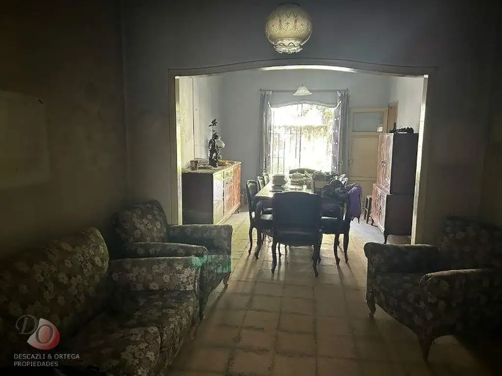 CASONA EN VENTA EN BARRIO ALBERDI. CÓRDOBA.