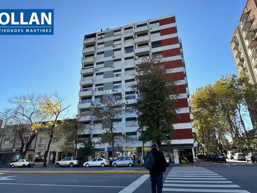 Muy Buen Departamento de 3 amb  EN ACASSUSO! EN VENTA