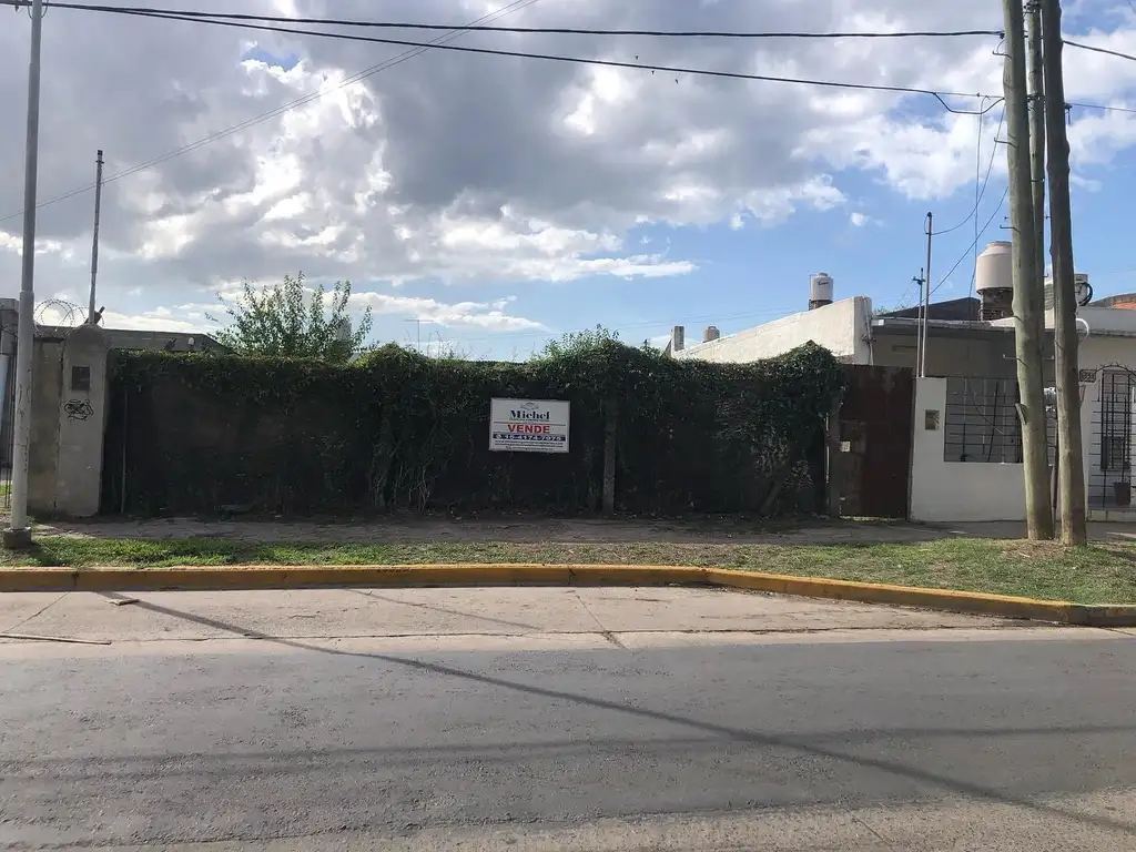 VENTA DE TERRENO CON MEJORAS EN LOS POLVORINES