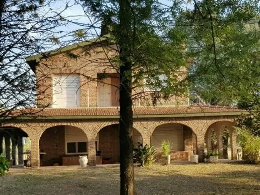 Campo en venta - 80.000Mts2 - 5 Dormitorios 3 Baños - Cocheras - Lomas de Fátima