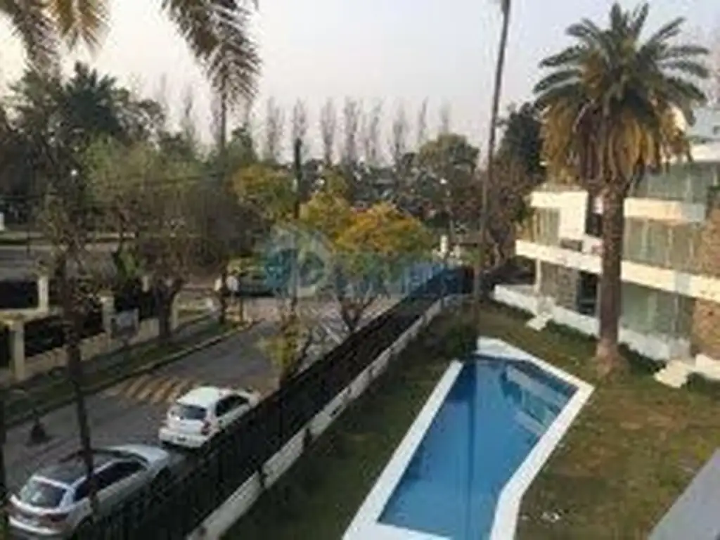 Unico Triplex en Venta	Victoria - Punta Chica Bajo