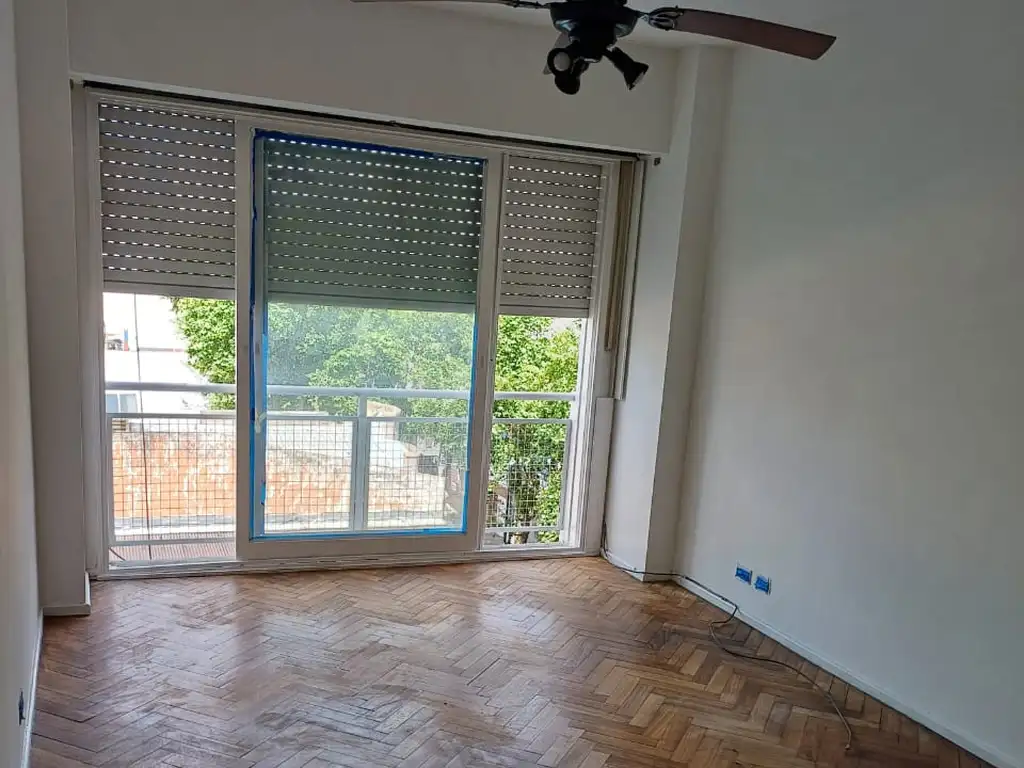 Departamento en alquiler en Once, 4 Ambientes 2 Baños Completos