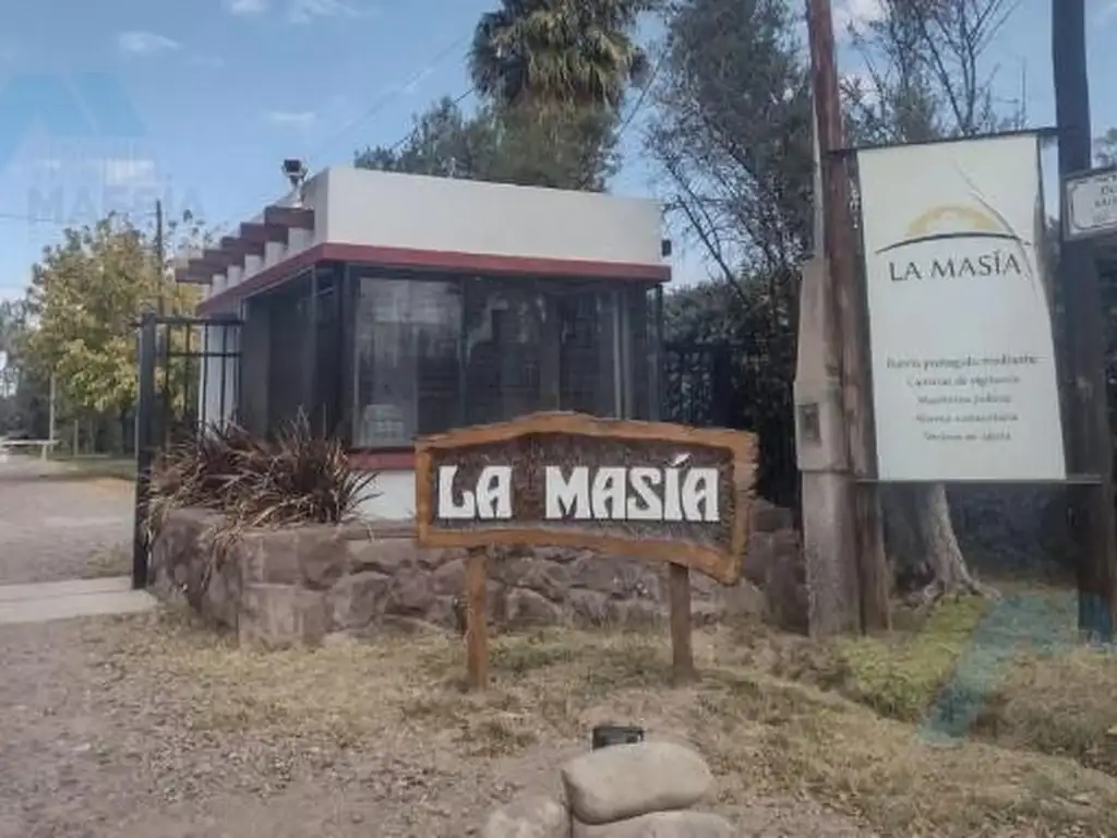 Venta Casa  Barrio Cerrado La Masia, 6 Ambientes con Piscina, Pilar