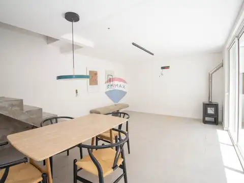 Venta casa duplex dos dormitorios en cordón