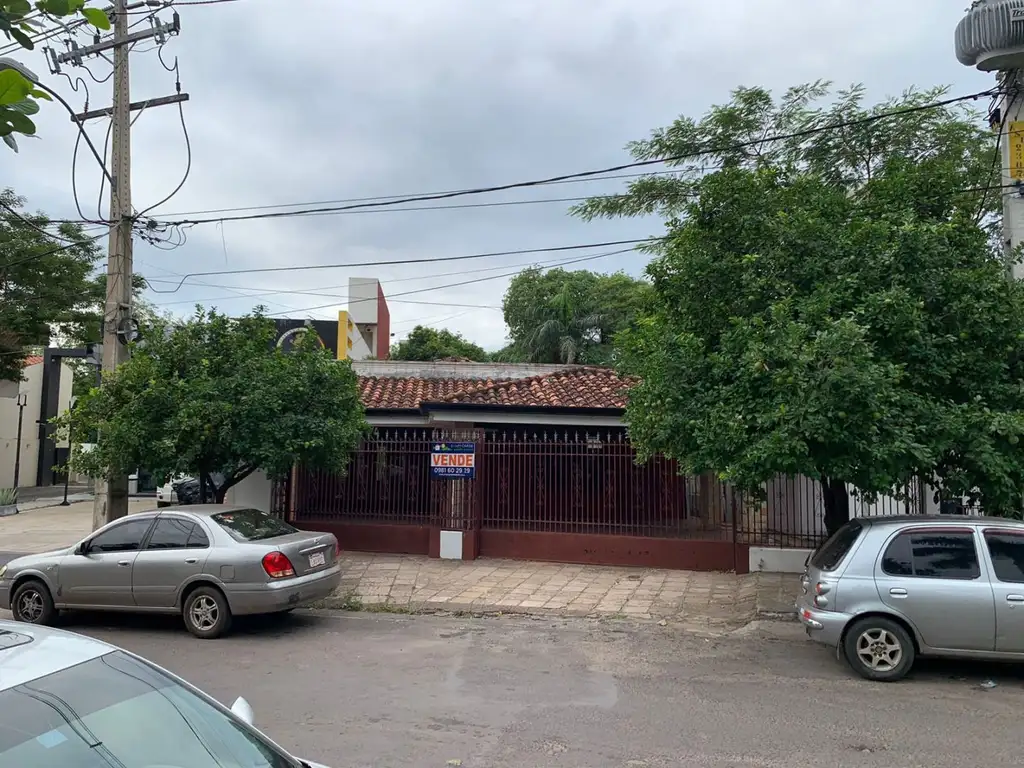 Casa - Venta - Paraguay, Asuncion - Tte.Hector Vera 1400