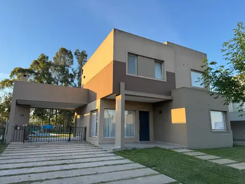 VENTA DE CASA EN SANTA INES CANNING