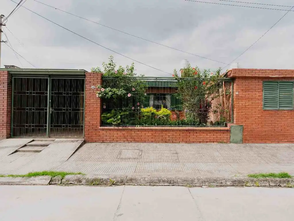 VENTA CASA 3 DORMITORIOS PLANTA BAJA