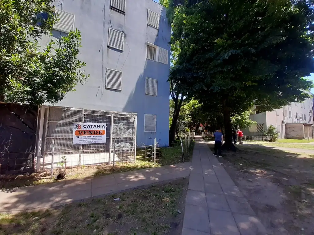 VENTA DEPTO, PLANTA BAJA, 3 AMB CON PATIO, MONOBLOCK DE BOULOGNE