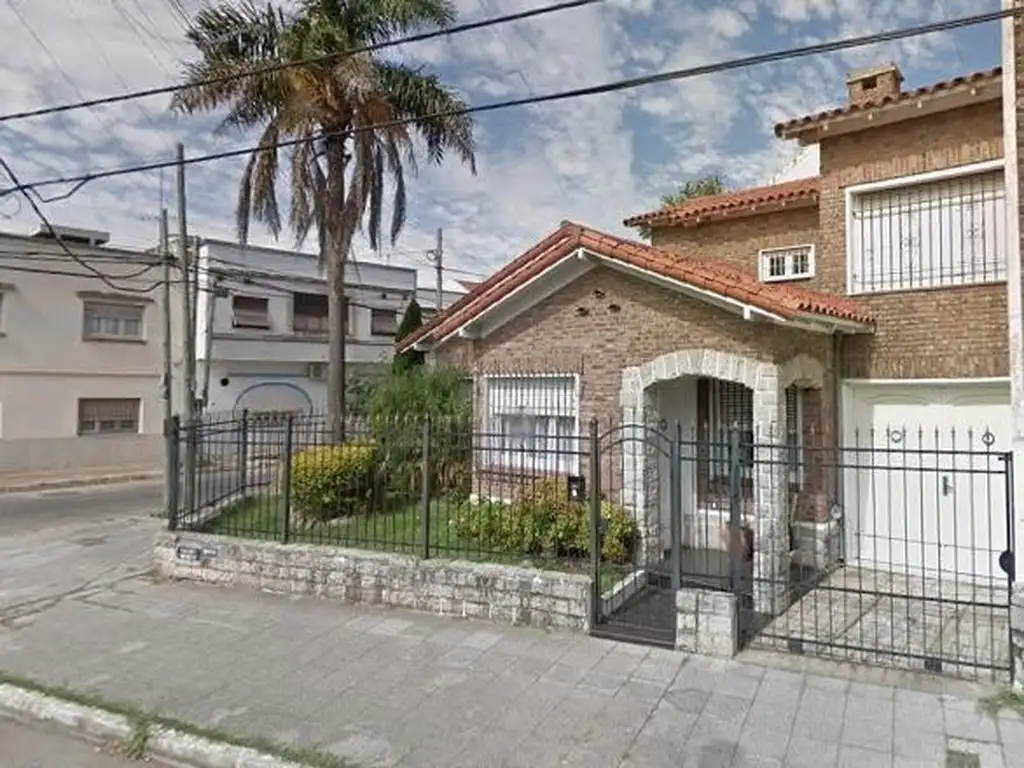 Casa  en Venta ubicado en Bernal Este, Bernal, Quilmes - SVN0049_LP583834_1