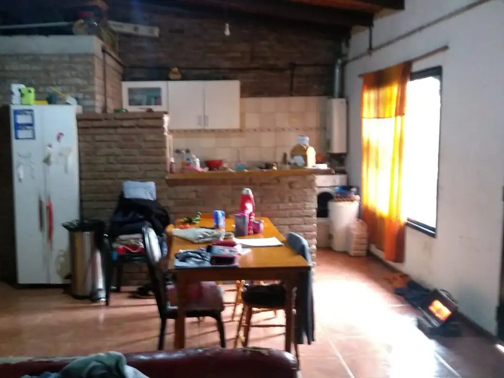 CASA EN VENTA 2 DORMITORIOS GRANADERO BAIGORRIA