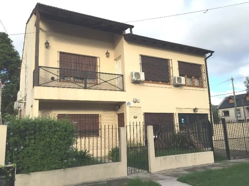 Casa en 2 Plantas en Venta