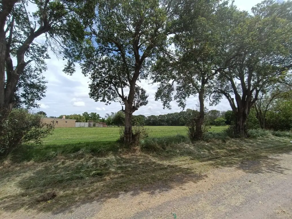 LOTE EN VENTA - VILLADA - 300 M2