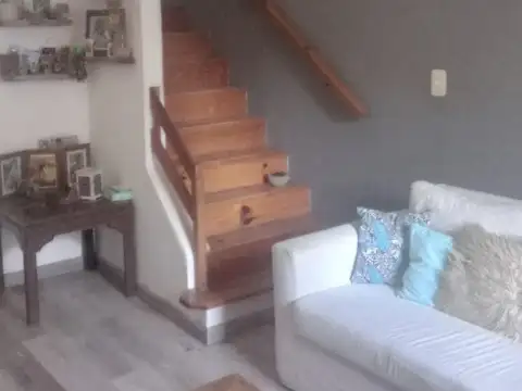 DUPLEX EN VENTA EN BELLA VISTA