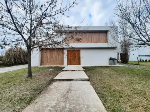 Casa  en Alquiler en Santa Clara, Villanueva, Tigre