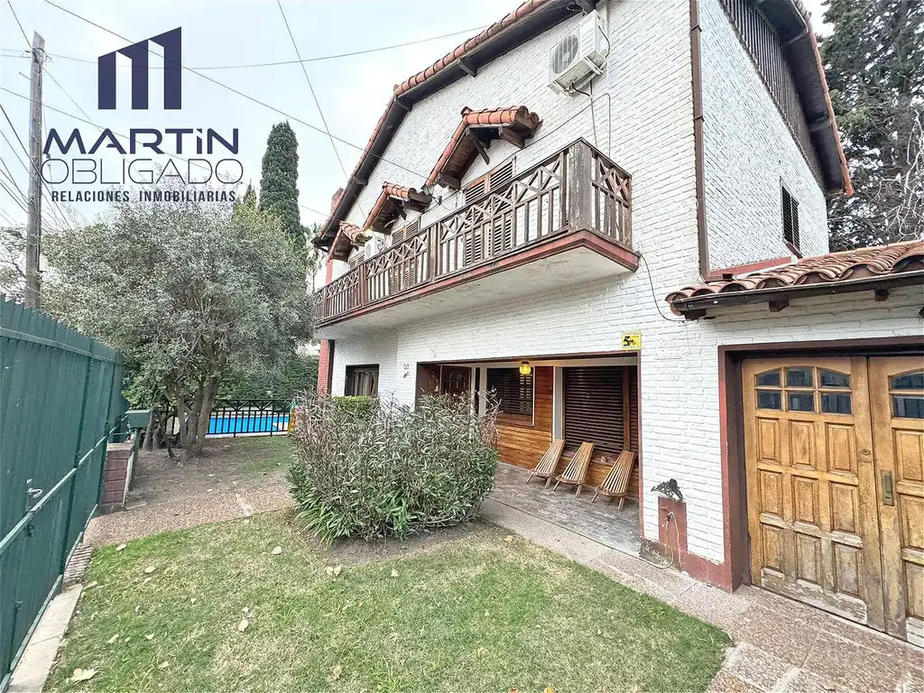 Casa en VENTA en Ciudad Jardin, Palomar con pileta