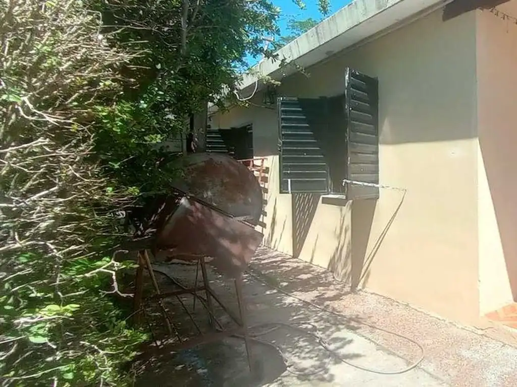 VENTA CASA C/PILETA CERCA RIO S ANTONIO ARREDONDO