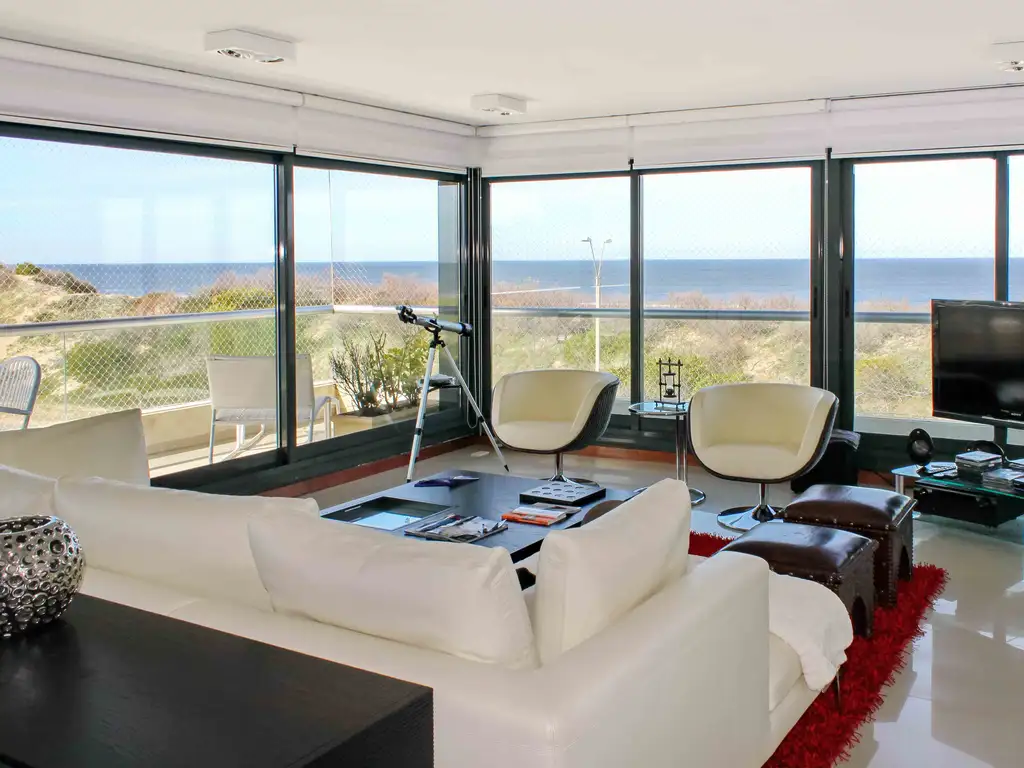 Espectacular apartamento frente al mar!