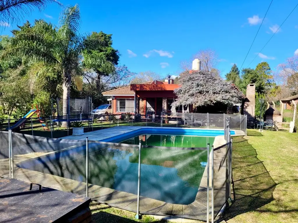 CASA QUINTA EN VENTA DE 4 AMBIENTES EN EZEIZA