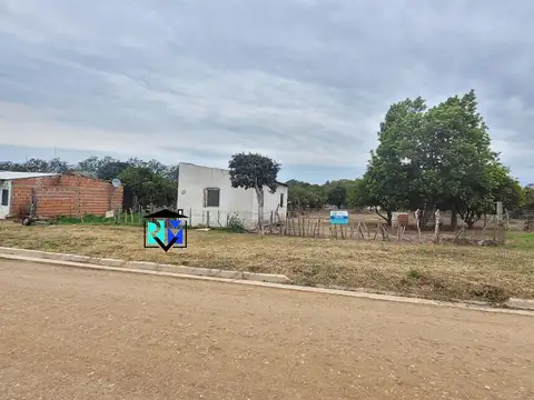 Amplio lote en Puerto Yeruá con servicios