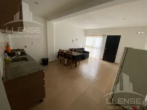 Departamento 2 ambientes con cochera en venta- SIN MUEBLES, 2do piso por escalera