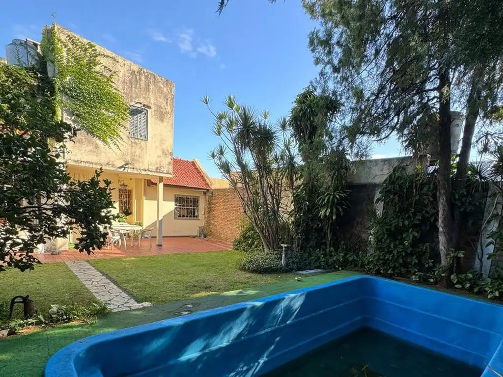 Casa en venta 4 Amb en Villa Ballester Zona Holters