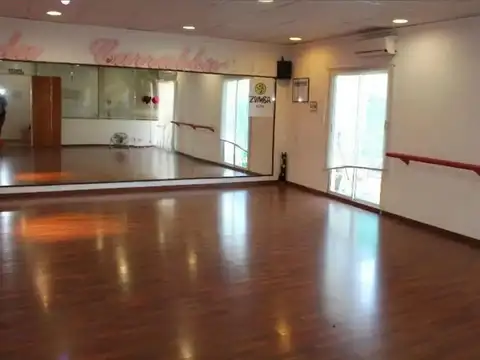 Local para gym, escuela de danzas, etc