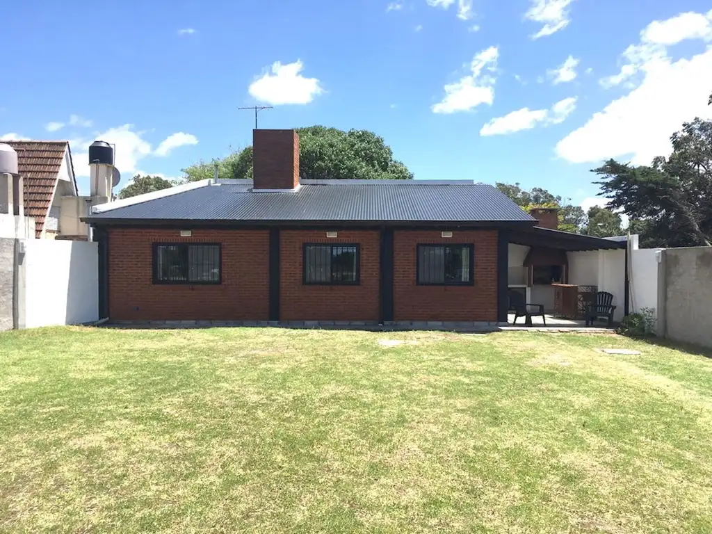 Casa en Venta o Alquiler Temporario, Barrio Atlántida, Reserva Forestal, Santa Clara del Mar, Costa