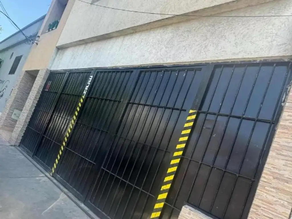 Galpon 200M2 Ramos Mejía