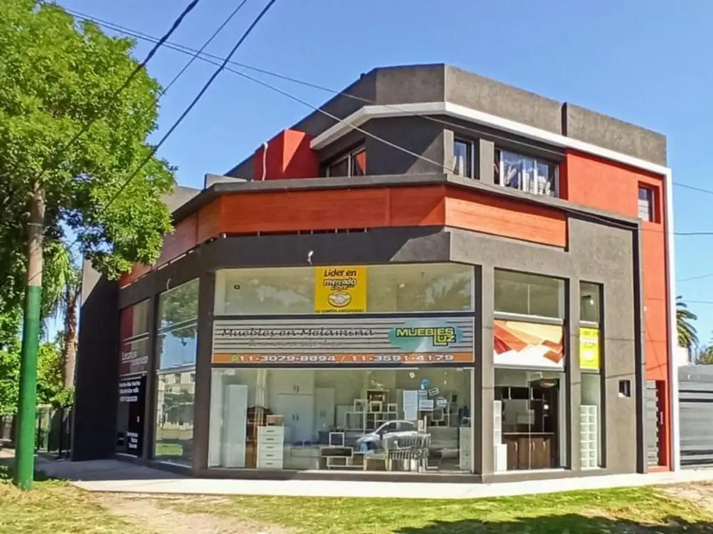 VENTA LOCAL CON COCHERA A ESTRENAR EN ITUZAINGÓ NORTE