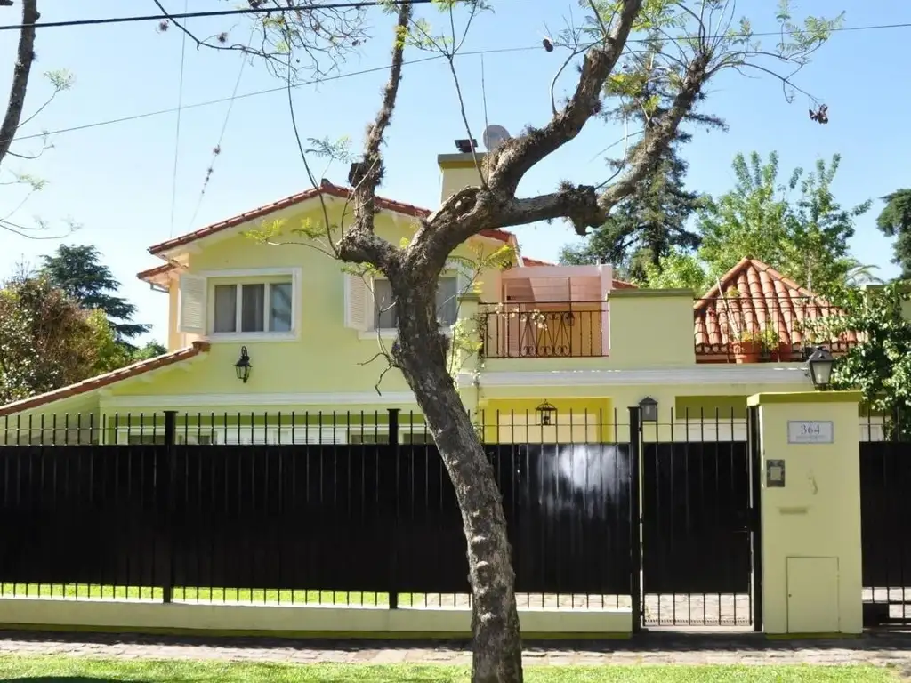 Casa Chalet  en Alquiler en La Lucila, Vicente López, G.B.A. Zona Norte