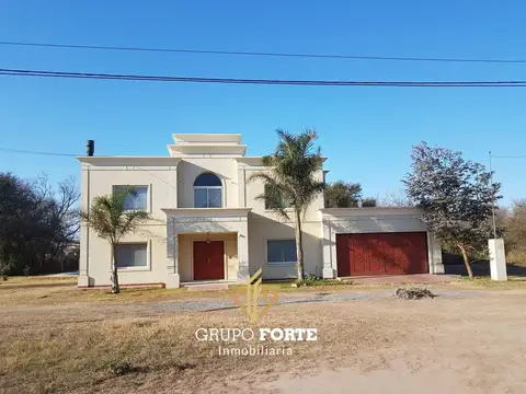 SE VENDE CASA EN LAGUNA LARGA- 4 DORMITORIOS