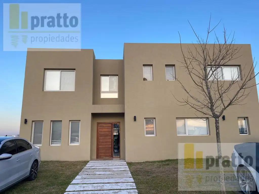 Casa en venta de 4 dormitorios en Puertos Acacias