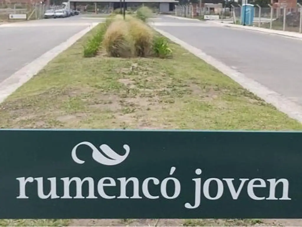 ERNE VENDE LOTE EN RUMENCO JOVEN