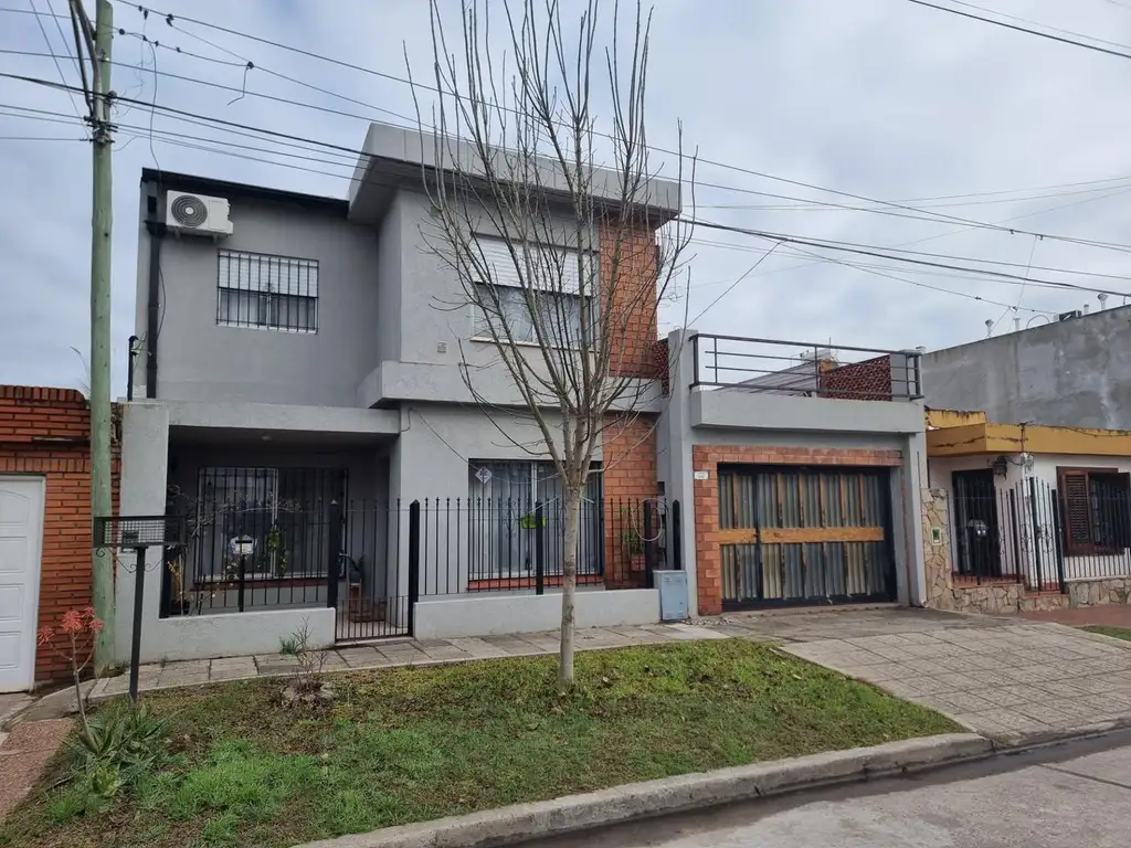 CASA EN VENTA CAMPANA