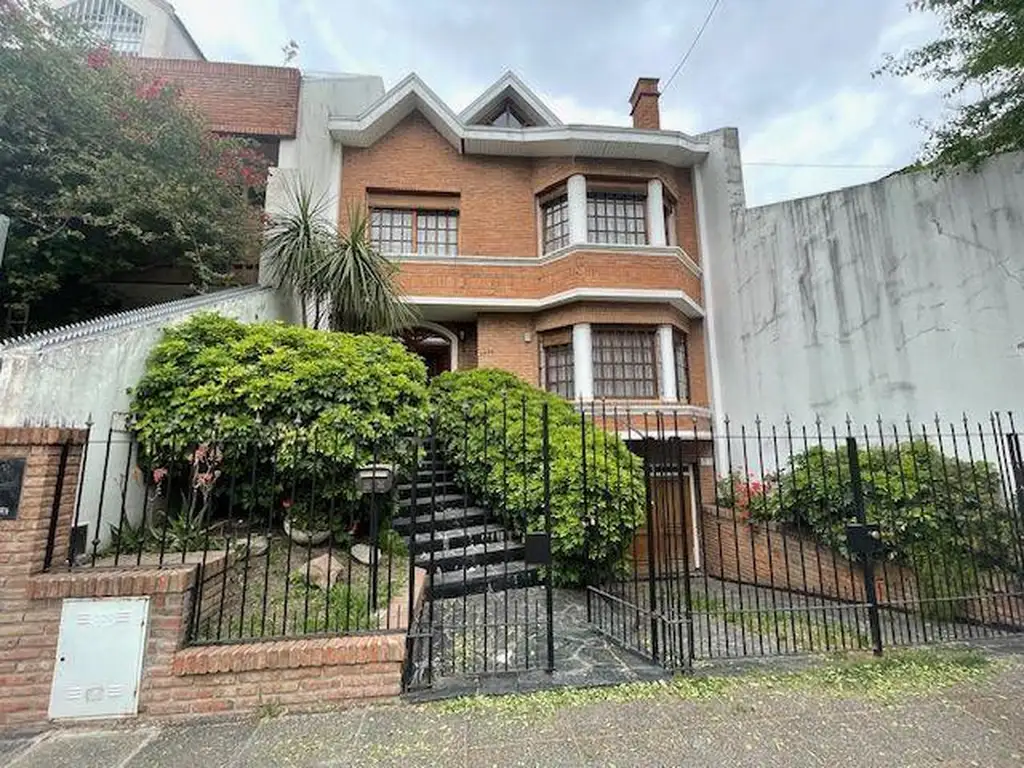 Casa en  Belgrano R