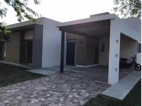 Casas en Alquiler de 3 dormitorios en . Zona Sur - Inmuebles Clarín