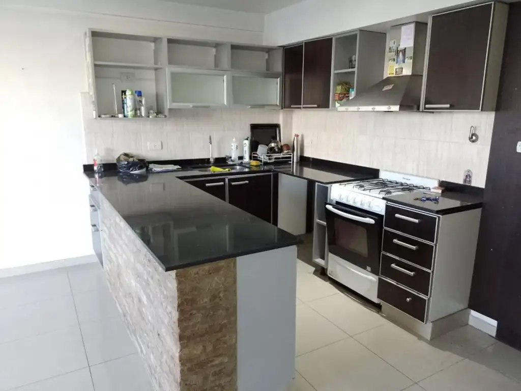 Venta departamento de 2 ambientes con cochera