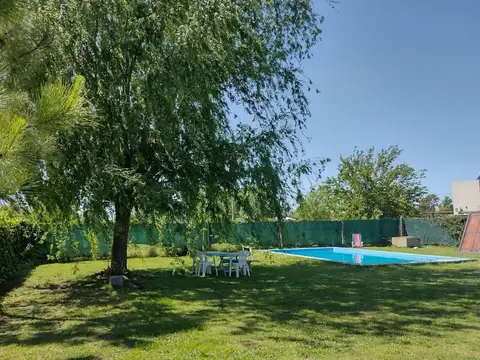 Alquiler temporario casa con piscina en Funes