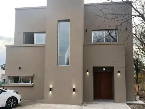 Ricordi Negocios Inmobiliarios,Casa Santa Lucia, Pilar del este. - Foto 0