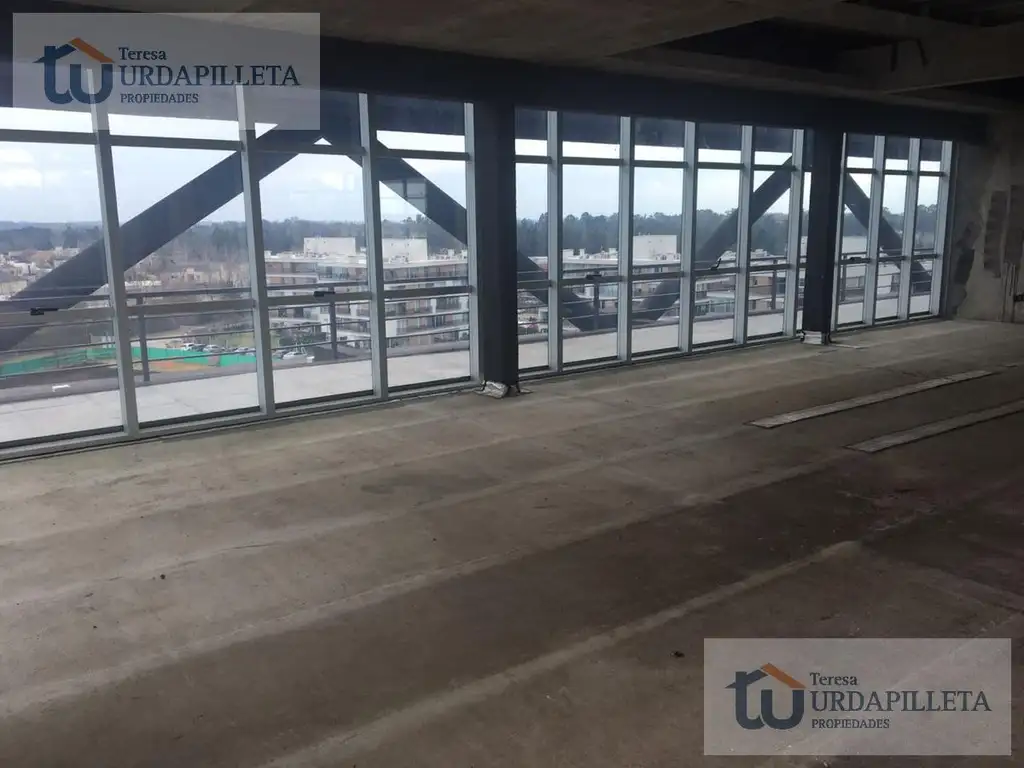 Oficina corporativa en venta en con vista a panamericana en  Skyglass 2- Ayres Vila- Pilar