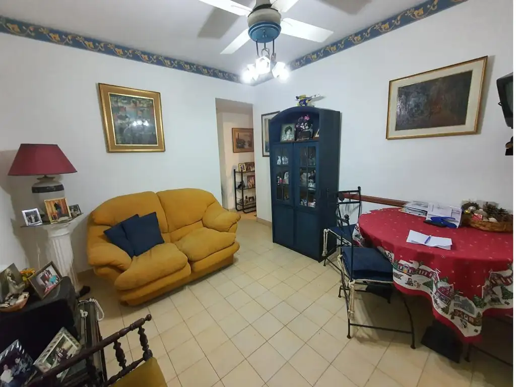 2  AMBIENTES EN VENTA  BARRACAS