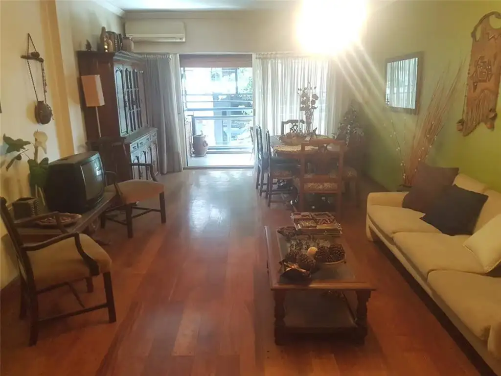Departamento en Alquiler - 4 ambientes - $ 180.000