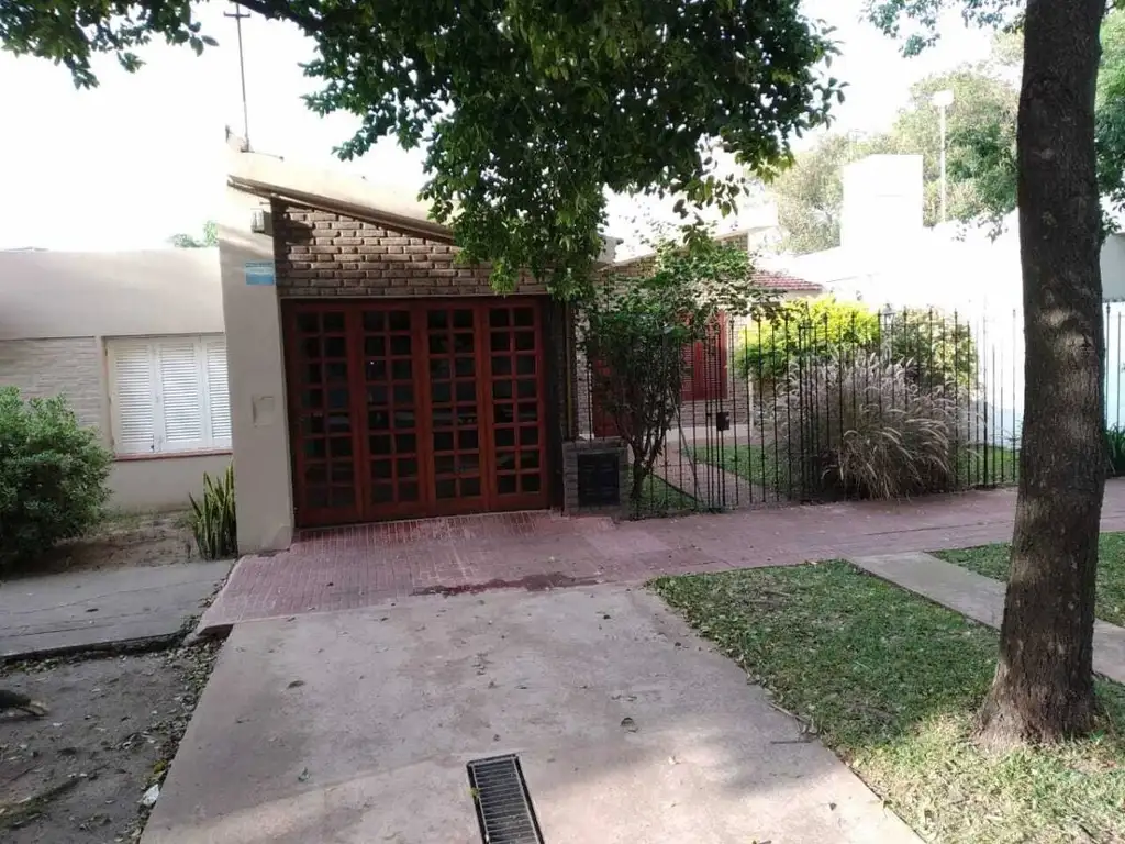 Casa a la venta en barrio Juan de Garay