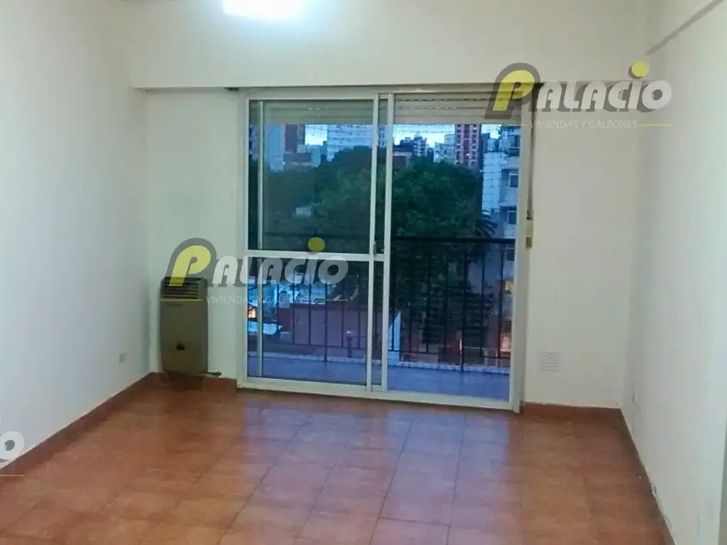 Depto 3 amb. con Balcon y Cochera en San Martin Centro, Excelente Zona