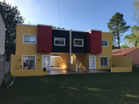 Dúplex en venta - 3 dormitorios 1 Baño - Cochera - 100mts2  - Santa Teresita