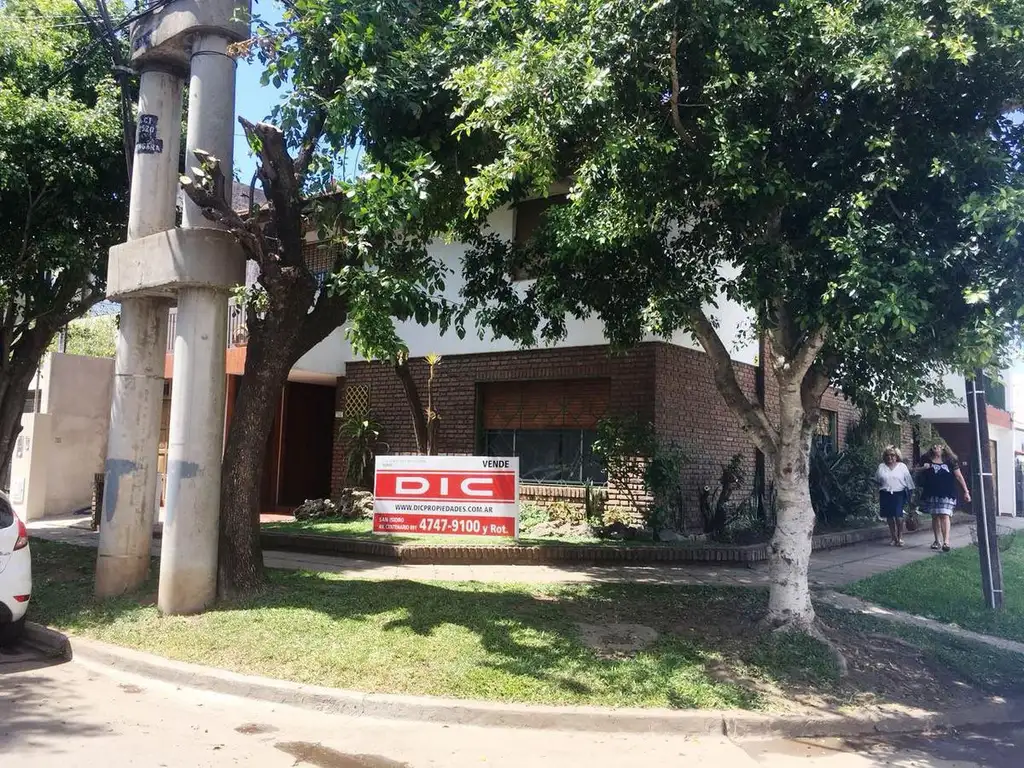 Importante Dx 5 amb en exc ubicac. Gge, patio y terraza.