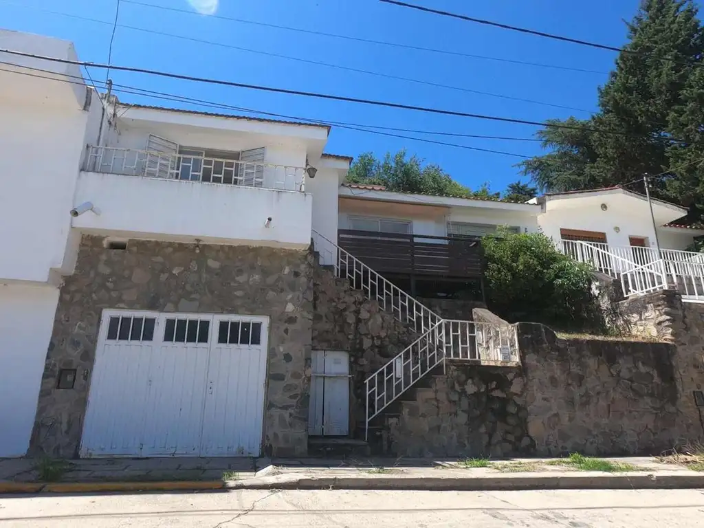 VENTA CASA RIO CEBALLOS 3 DORM CENTRO