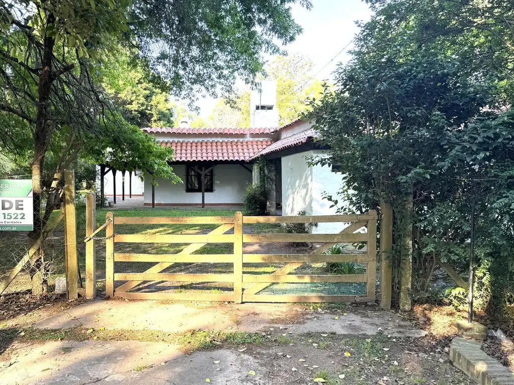 Casa en Barrio Parque Las Lomadas