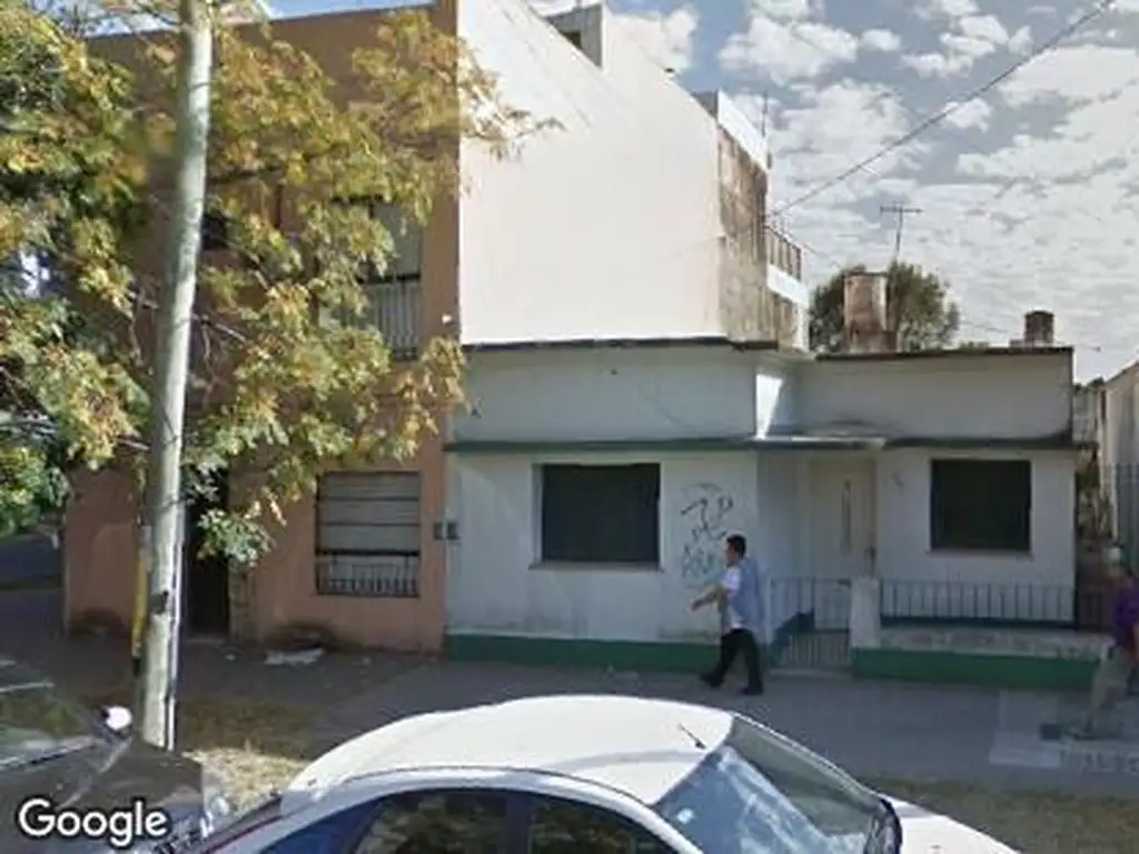 EN VENTA EN MORON LOTE SOBRE LA CALLE BARTOLOME MITRE, HASTA 4 PISOS - FICHA 5942