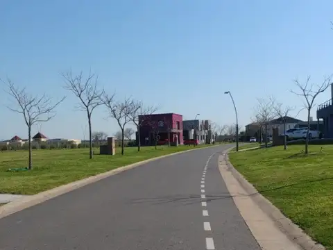 Casa en Venta - 4 ambientes -
